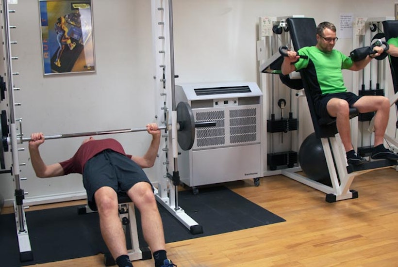 Condizionatore mobile installato in palestra