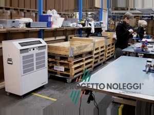 Condizionatore ACT 7 installazione in Magazzino produzione Condizionatore Professionale ad alte prestazioni di Alta Qualità ed affidabilità. Prodotto destinato al condizionamento di ambienti di media grandezza.