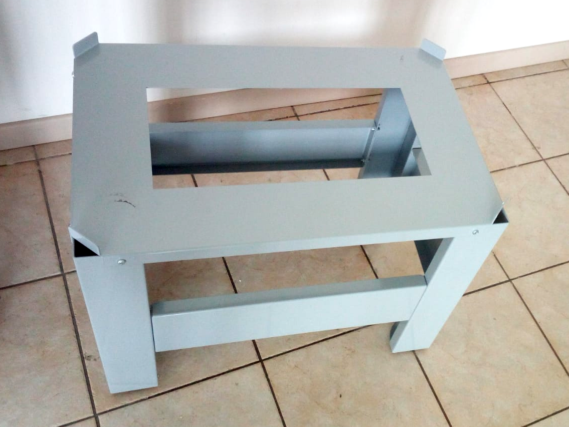 Master CCX 4.0 è un supporto per rialzare il raffrescatore ed avere una gettata d'aria che non dà fastidio a chi si trova nelle strette vicinanze.