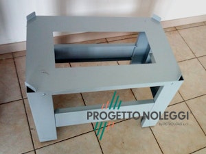 Supporto, Rialzo, Piedistallo - CCX 4.0 Master CCX 4.0 è un supporto per rialzare il raffrescatore ed avere una gettata d'aria che non dà fastidio a chi si trova nelle strette vicinanze.