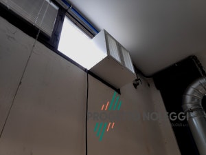 Diffusore a griglia orientabile applicazione industriale Diffusore a griglia orientabile applicazione industriale