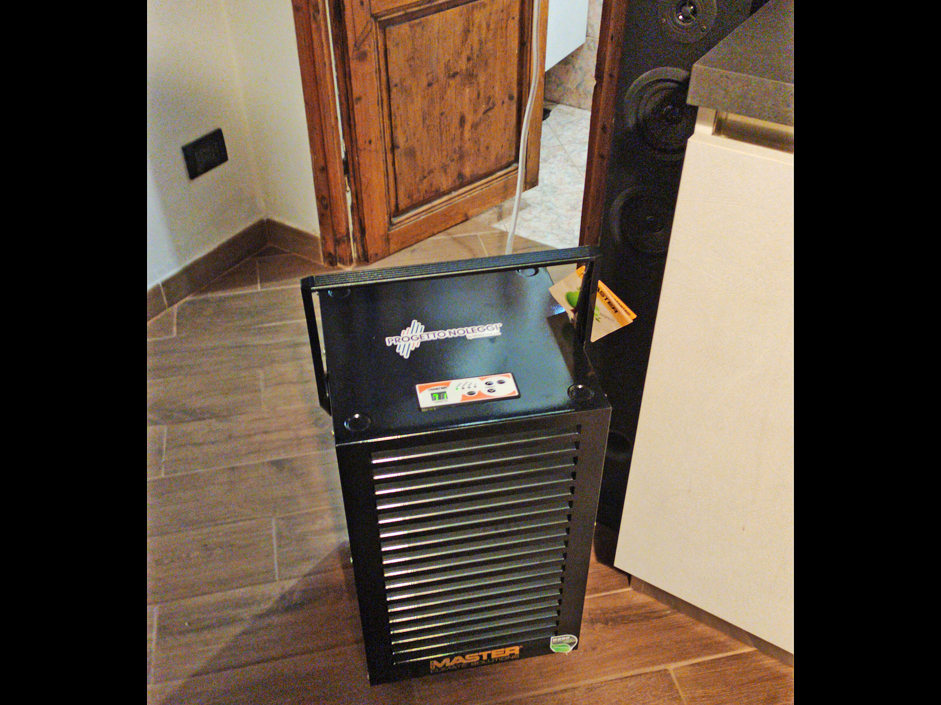 Installazione DH 732 con tubo per lo scarico in continuo