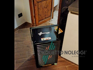 Installazione DH 732 con tubo per lo scarico in continuo Installazione DH 732 con tubo per lo scarico in continuo