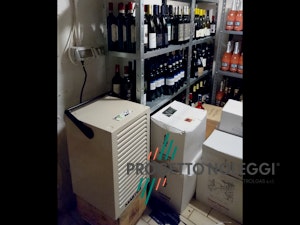 Master DH 732 - Deumidificatore a Condensazione Master DH 732 è un deumidificatore a condensazione perfetto per lavori di finitura e ristrutturazione.