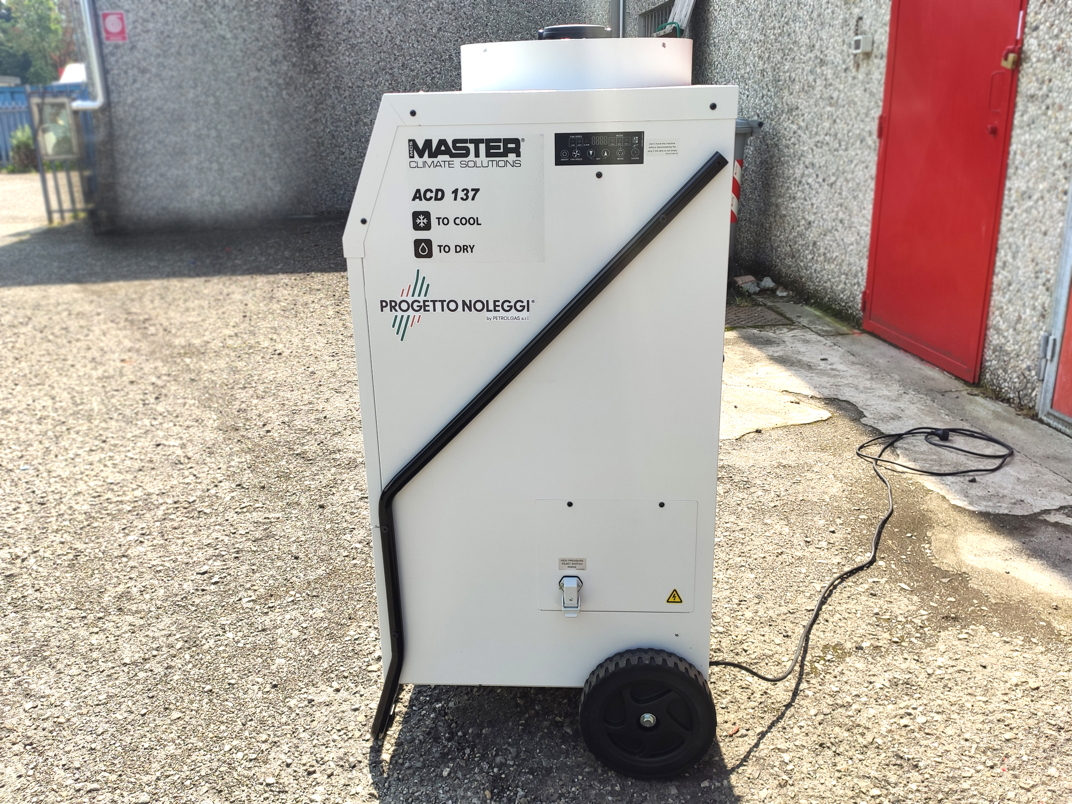 Lato display e termostato Master ACD 137