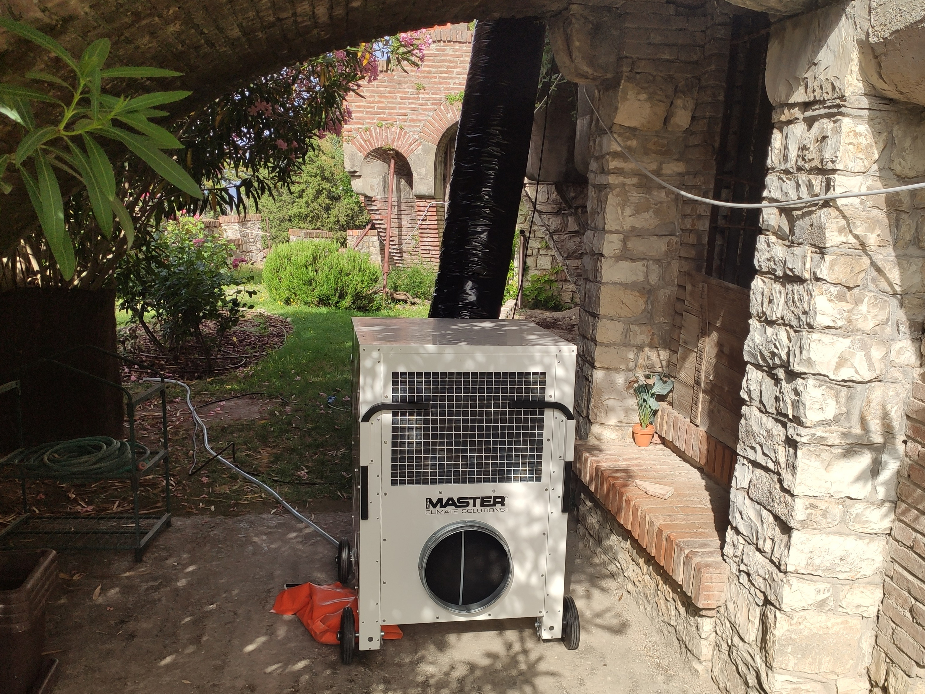 Installazione sotto portico - Dantherm AC 24