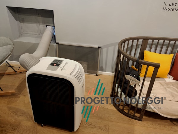 Installazione negozio articoli per neonati - Fral FSC 14 Installazione negozio articoli per neonati - Fral FSC 14