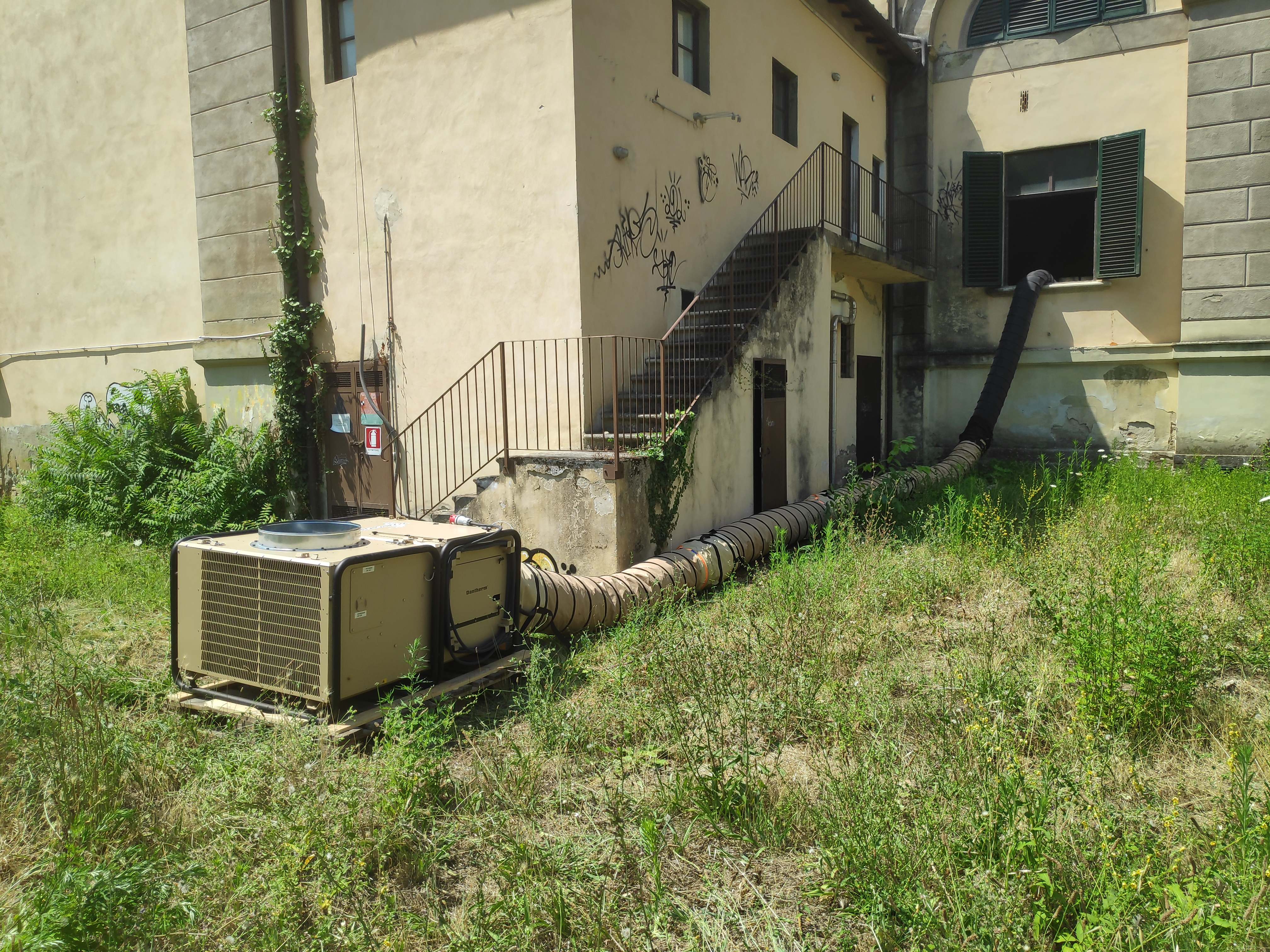 Applicazione sotto il sole cuocente Dantherm AC-M18 - Progetto Noleggi