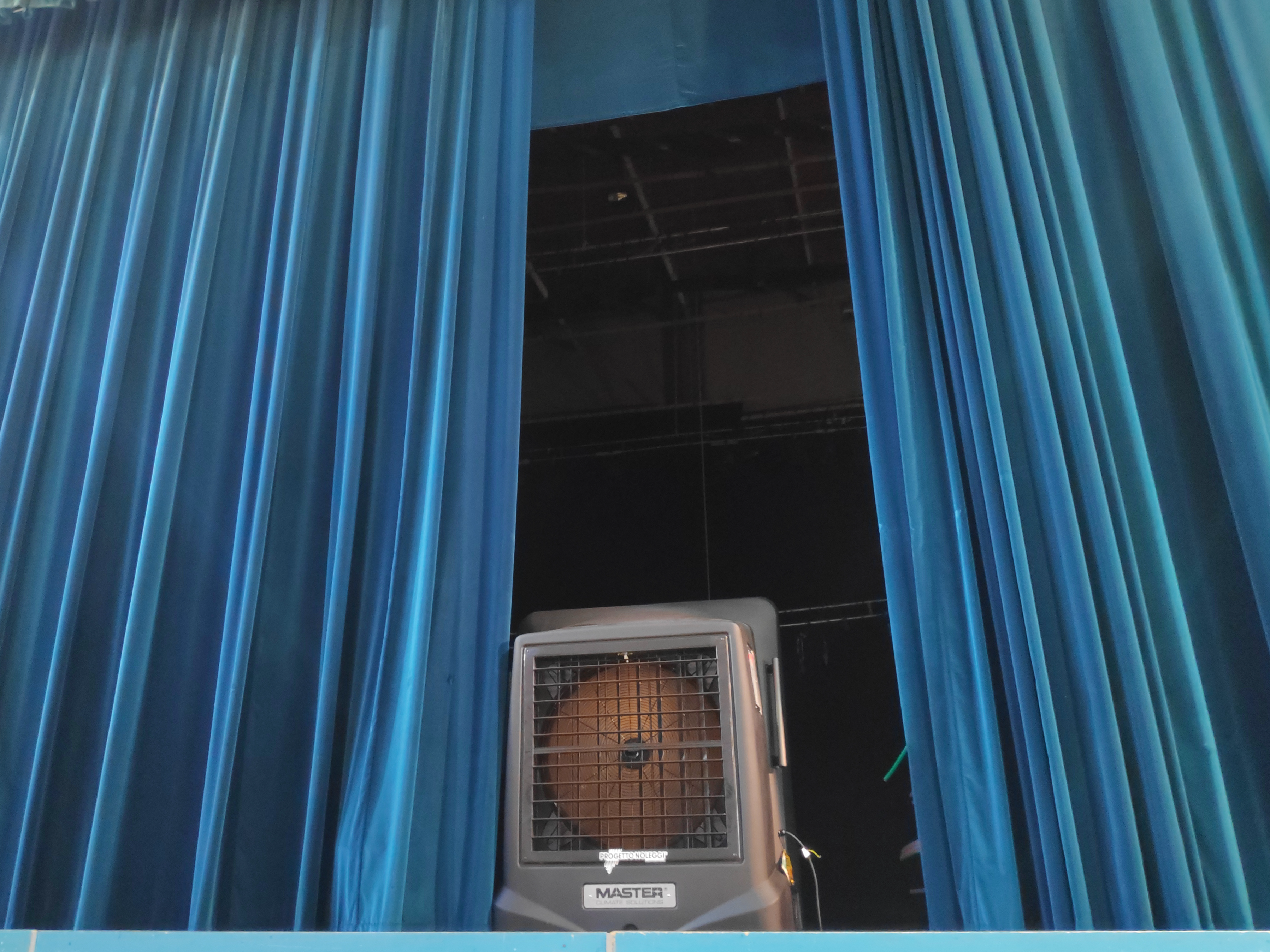 Raffrescamento centro vaccinale - BC 221 - Progetto Noleggi