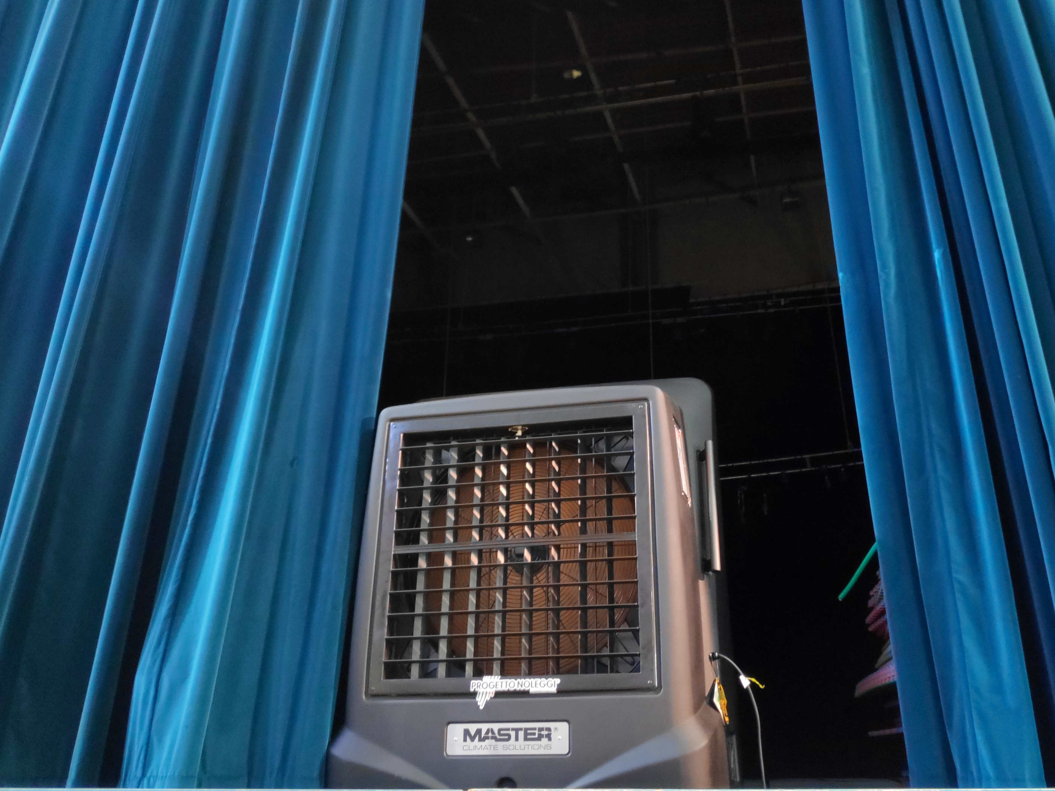 Raffrescamento centro vaccinale - BC 221 - Progetto Noleggi