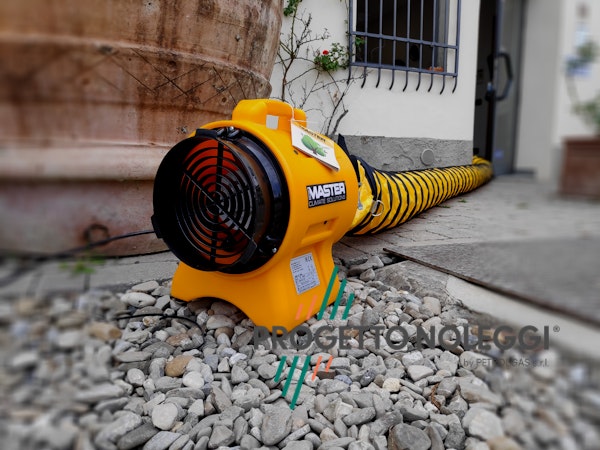 Estrazione aria per lavori ufficio commerciale con BL4800 - Progetto Noleggi Estrazione aria per lavori ufficio commerciale con BL4800 - Progetto Noleggi