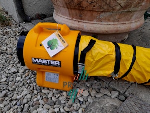 Estrazione aria per lavori ufficio commerciale con BL4800 - Progetto Noleggi Estrazione aria per lavori ufficio commerciale con BL4800 - Progetto Noleggi