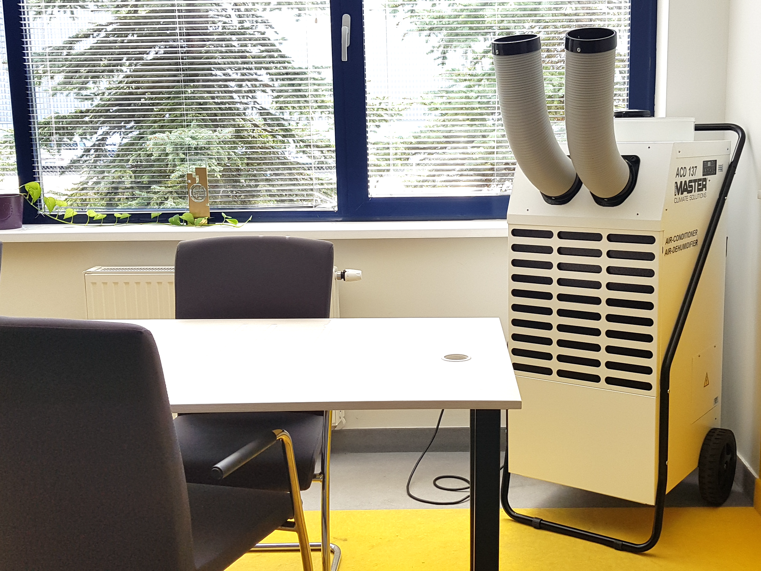 master-acd-137-installato-in-ufficio