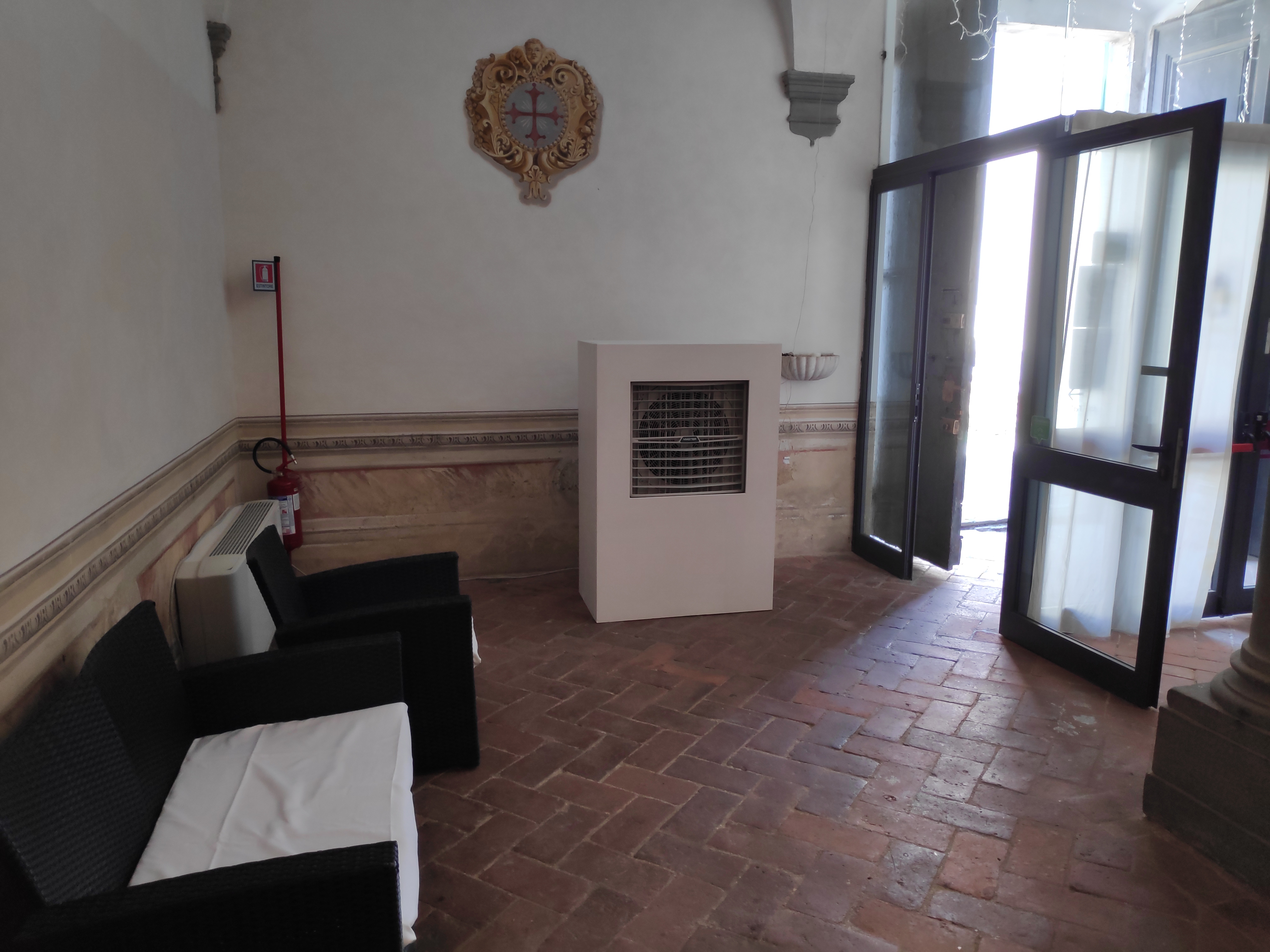 Mobile di copertura raffrescatore - Progetto Noleggi