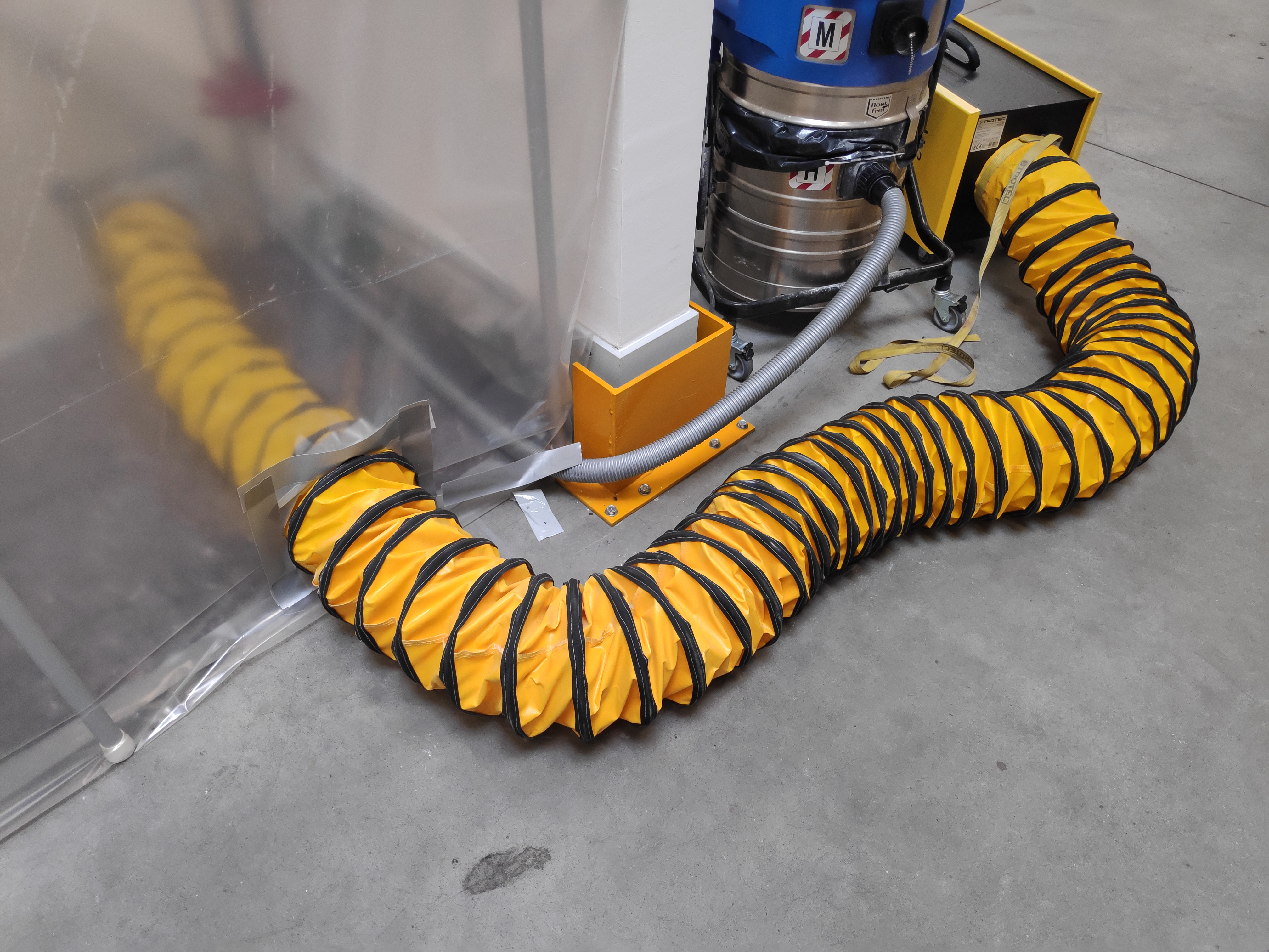 Estrattore d'aria con Parete Anti Polvere