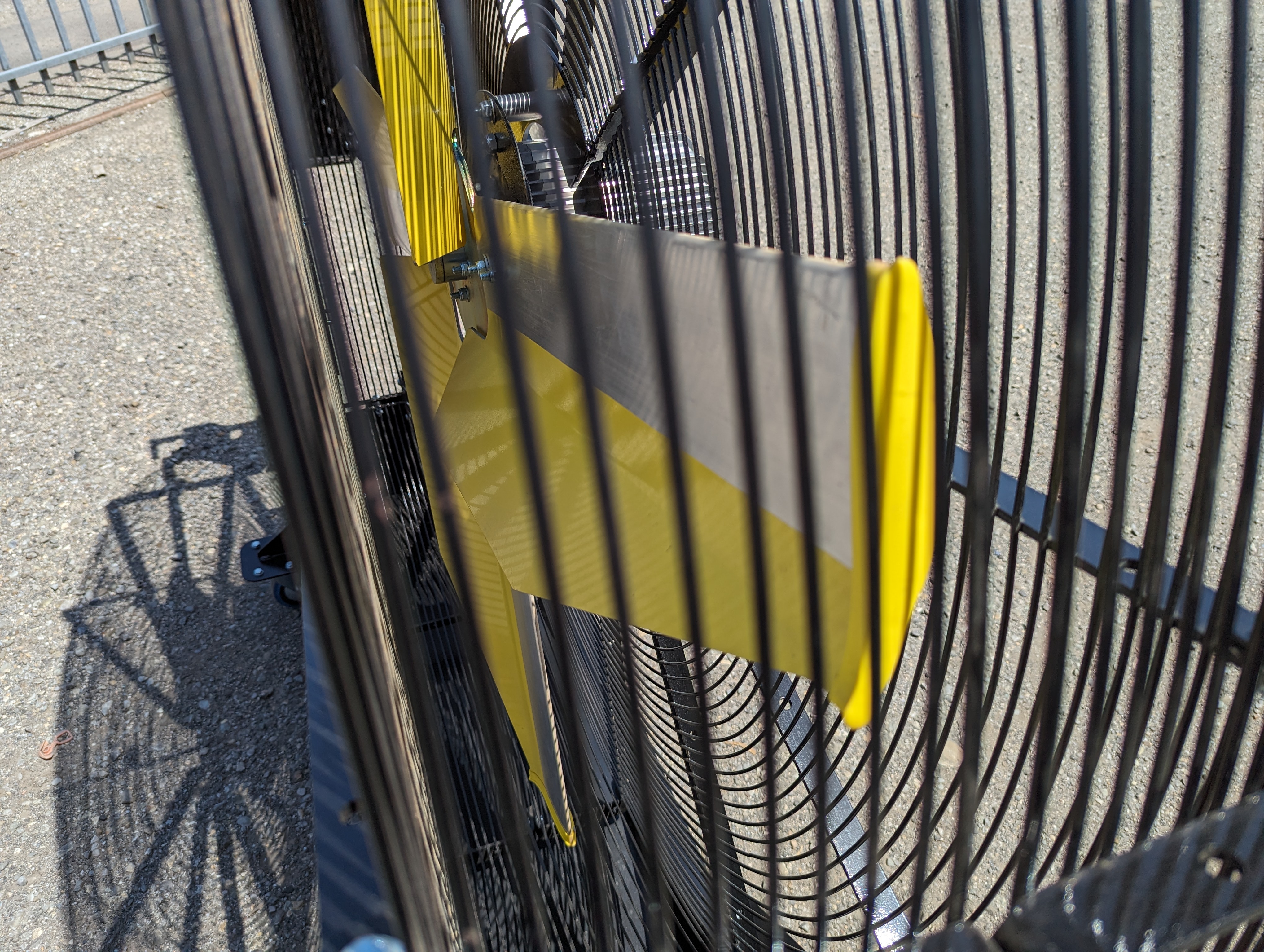 Rete metallica protettiva certificata per minori sotto i 14 anni