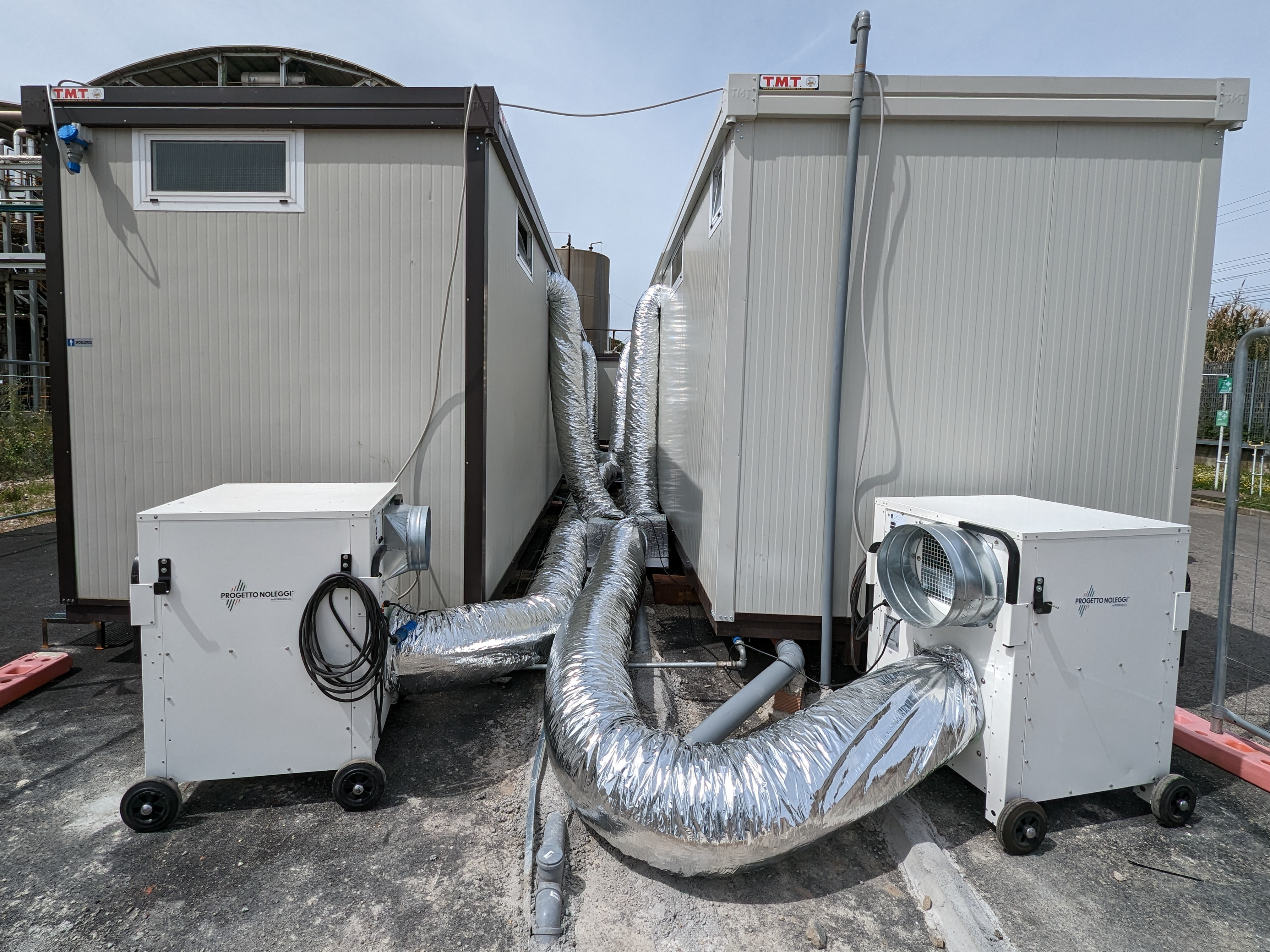 Installazione AC-24 Climatizzazione 4 container