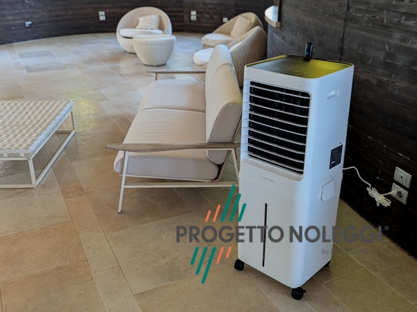 Trotec PAE 81 in hall albergo Trotec PAE 81 in hall albergo