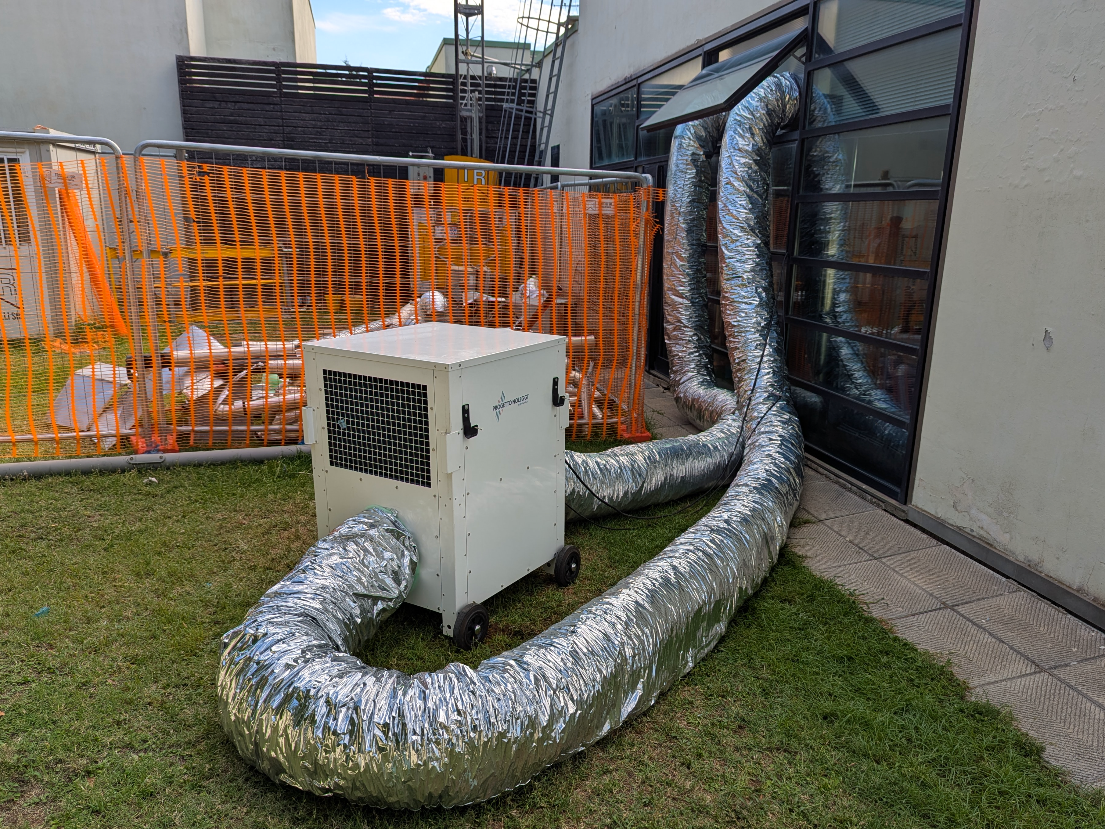 Installazione Condizionatore Dantherm AC 24 con mandata e ripresa