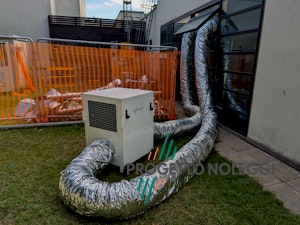 Installazione Condizionatore Dantherm AC 24 con mandata e ripresa Installazione Condizionatore Dantherm AC 24 con mandata e ripresa