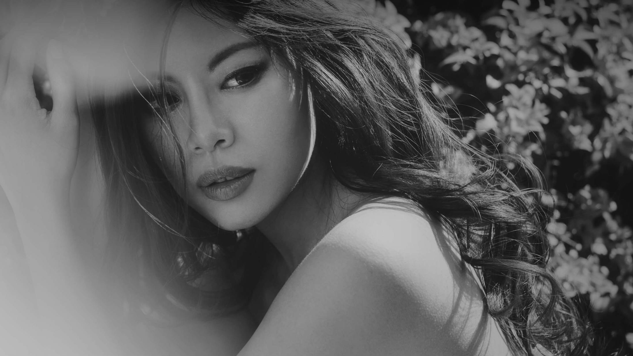 Beautiful woman in a black and white photo