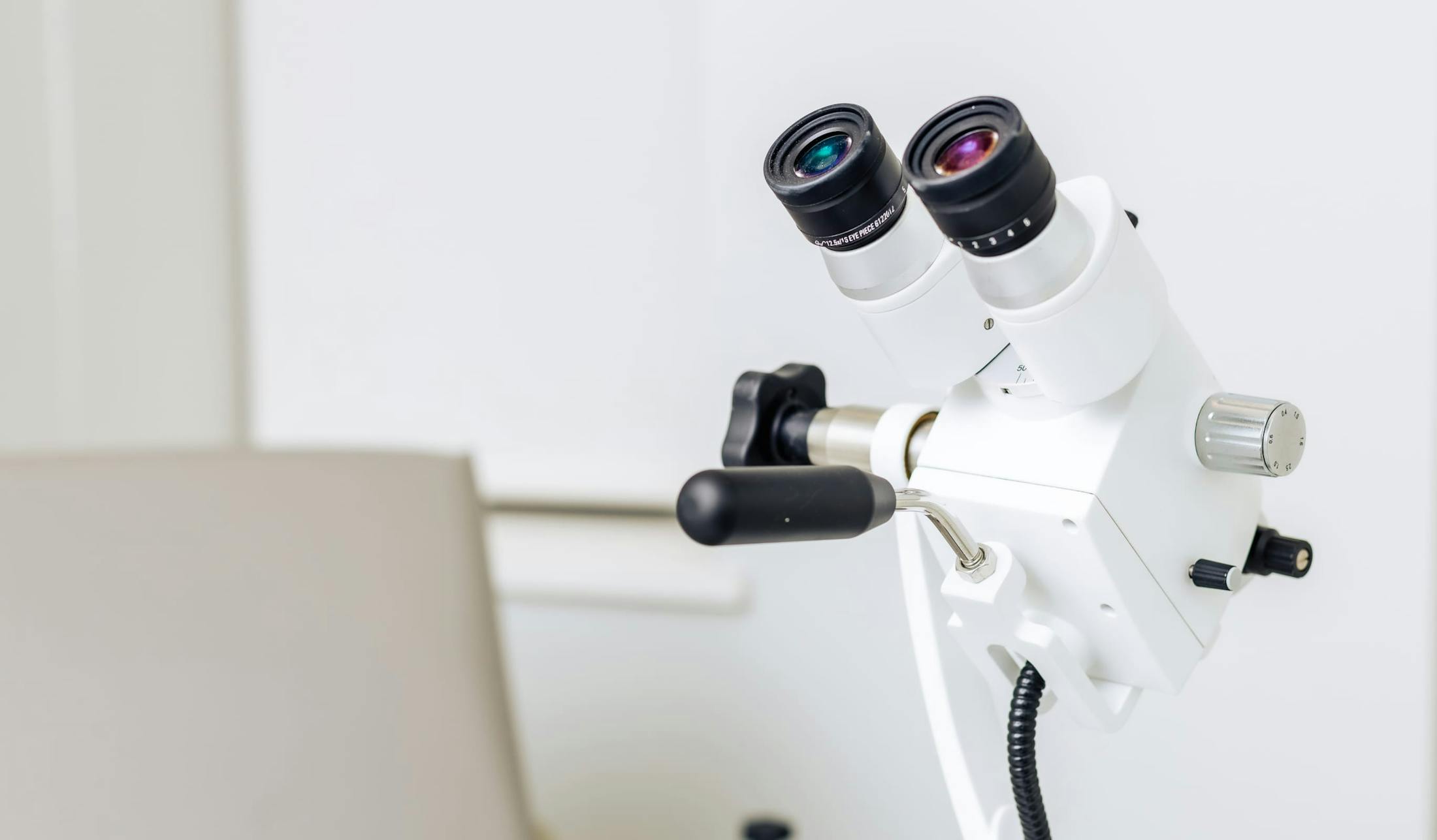 Dr. Bahlani's microscope