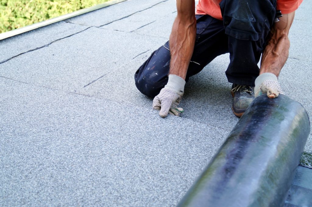 Flat roof installation