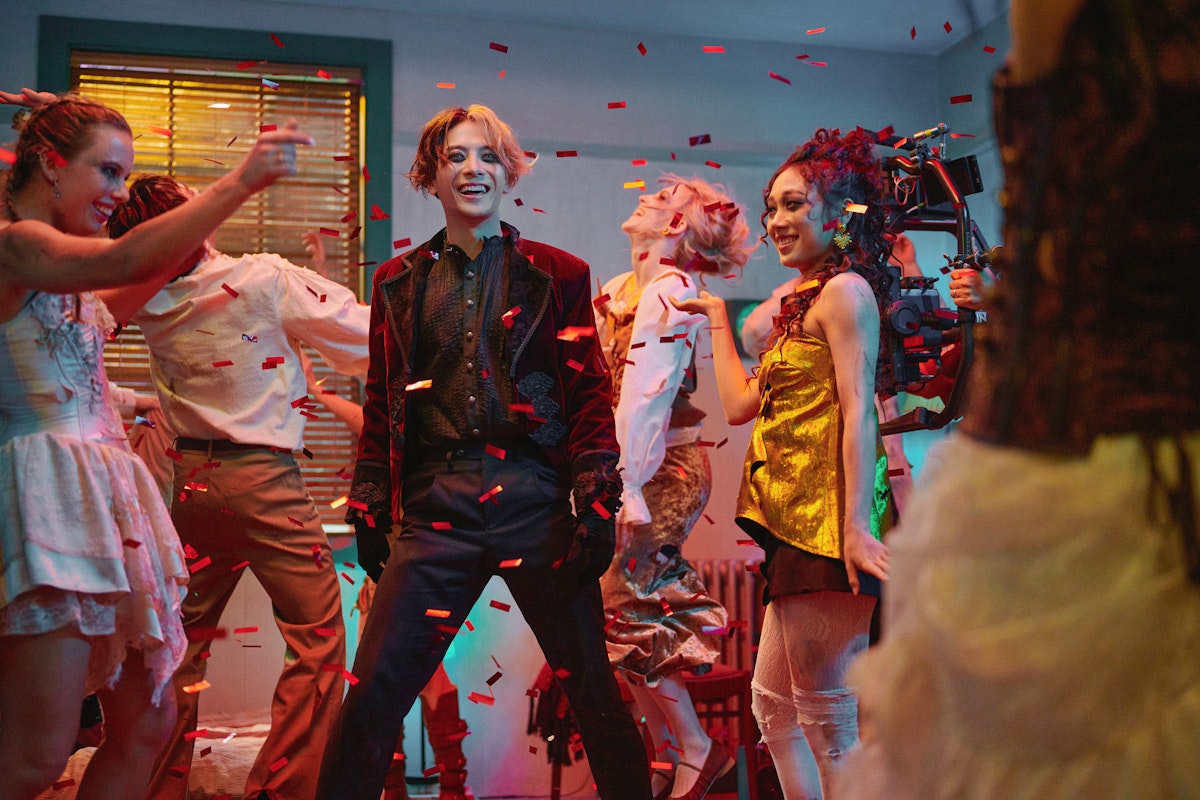 Jackson Wang Drops “Henny” for Hennessy V.S.O.P New Bottle Night Blaze