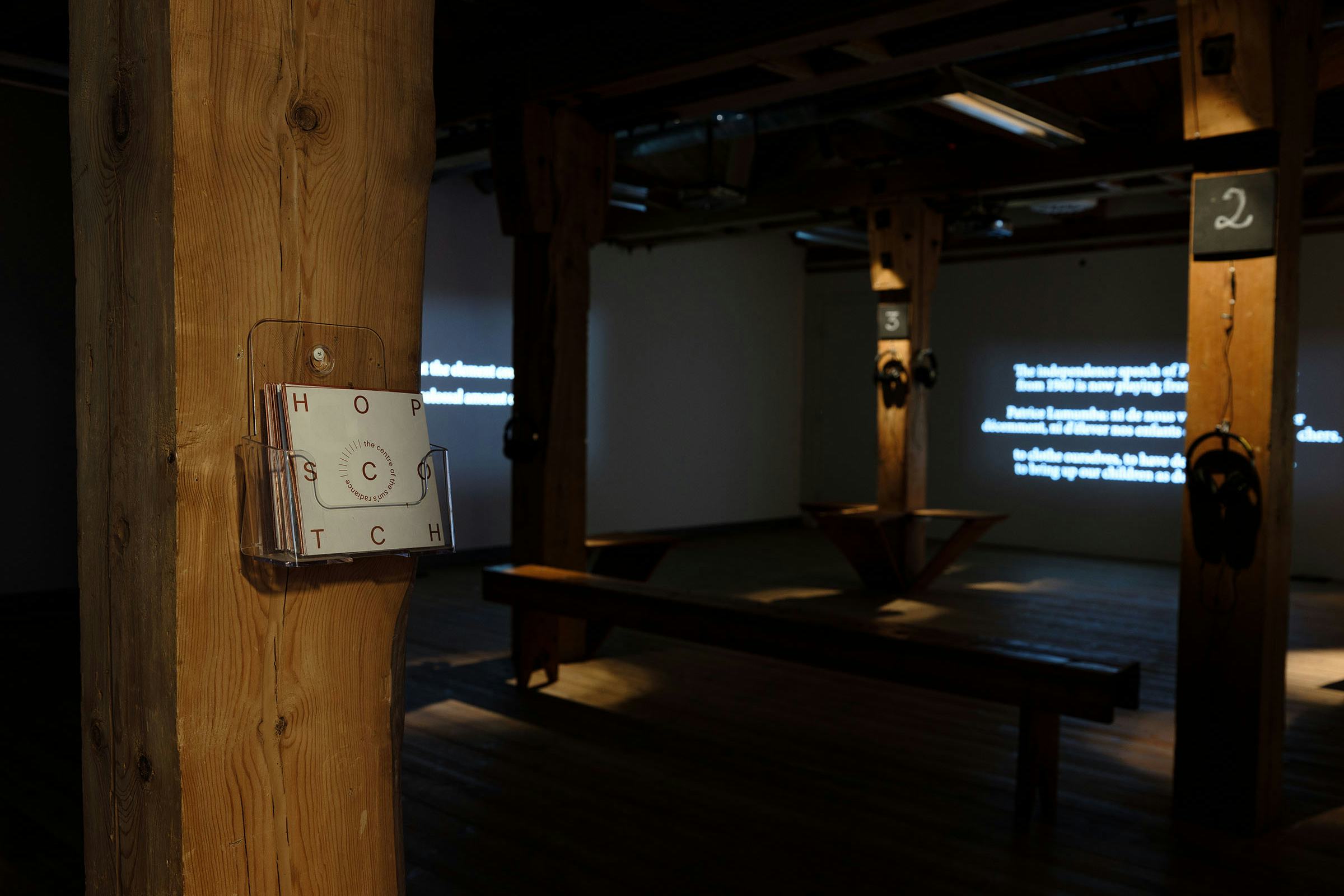 Inas Halabi, Hopscotch (the Center of the Sun’s Radiance), 2021, Havremagasinet, Boden. Foto: LKP