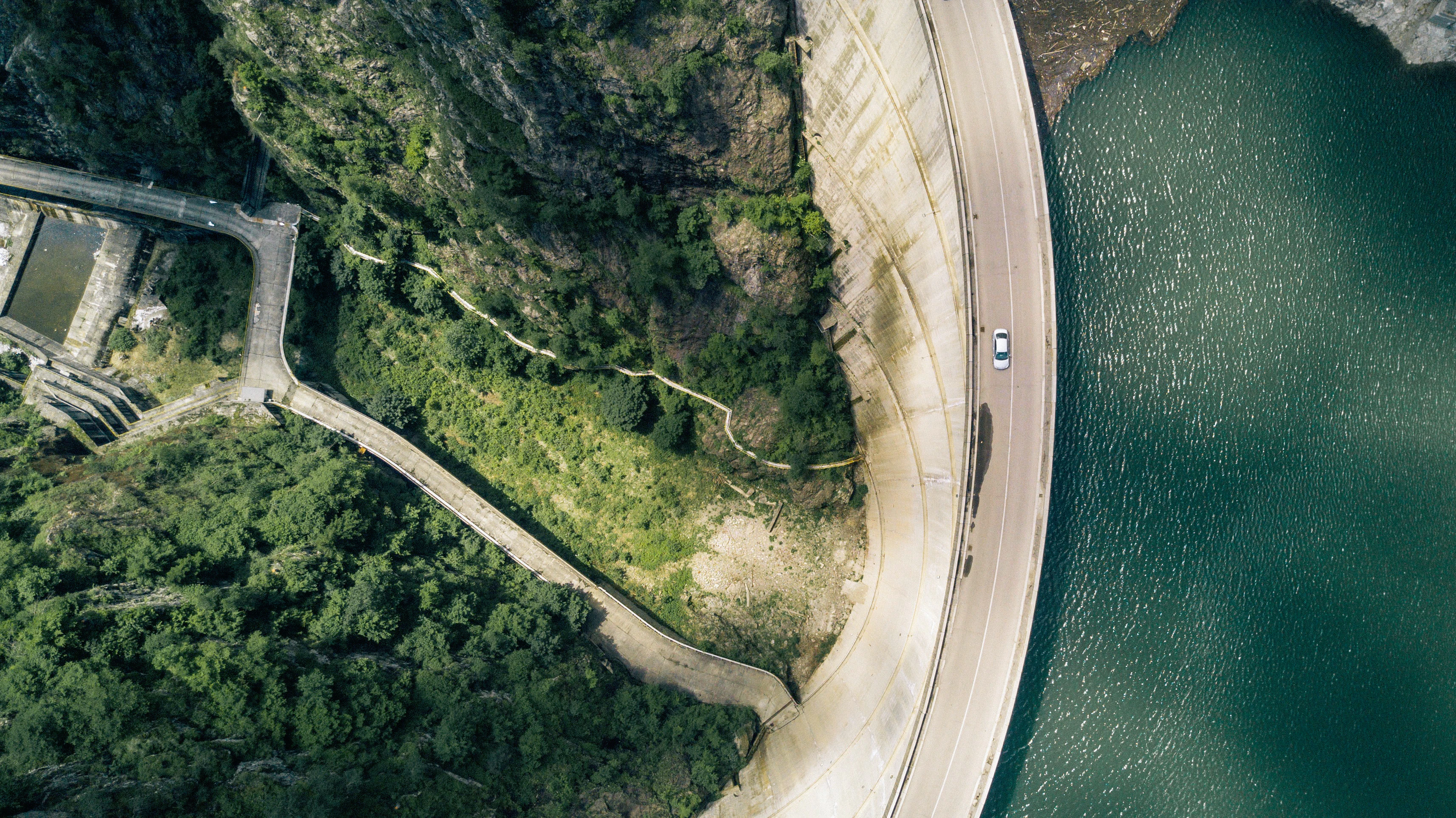 Image of a dam from the bird view to represent Volue events and courses