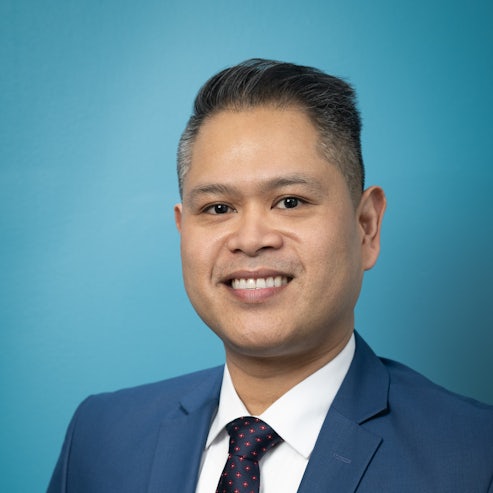 Lester Samson MA Senior Director of Operations The Door Lester Samson MA Senior Director of Operations The Door