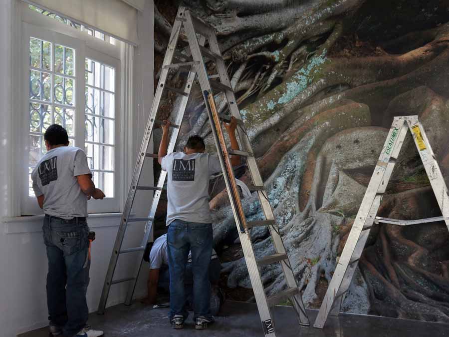 Installing El Barroco de Aotearoa at MUCA