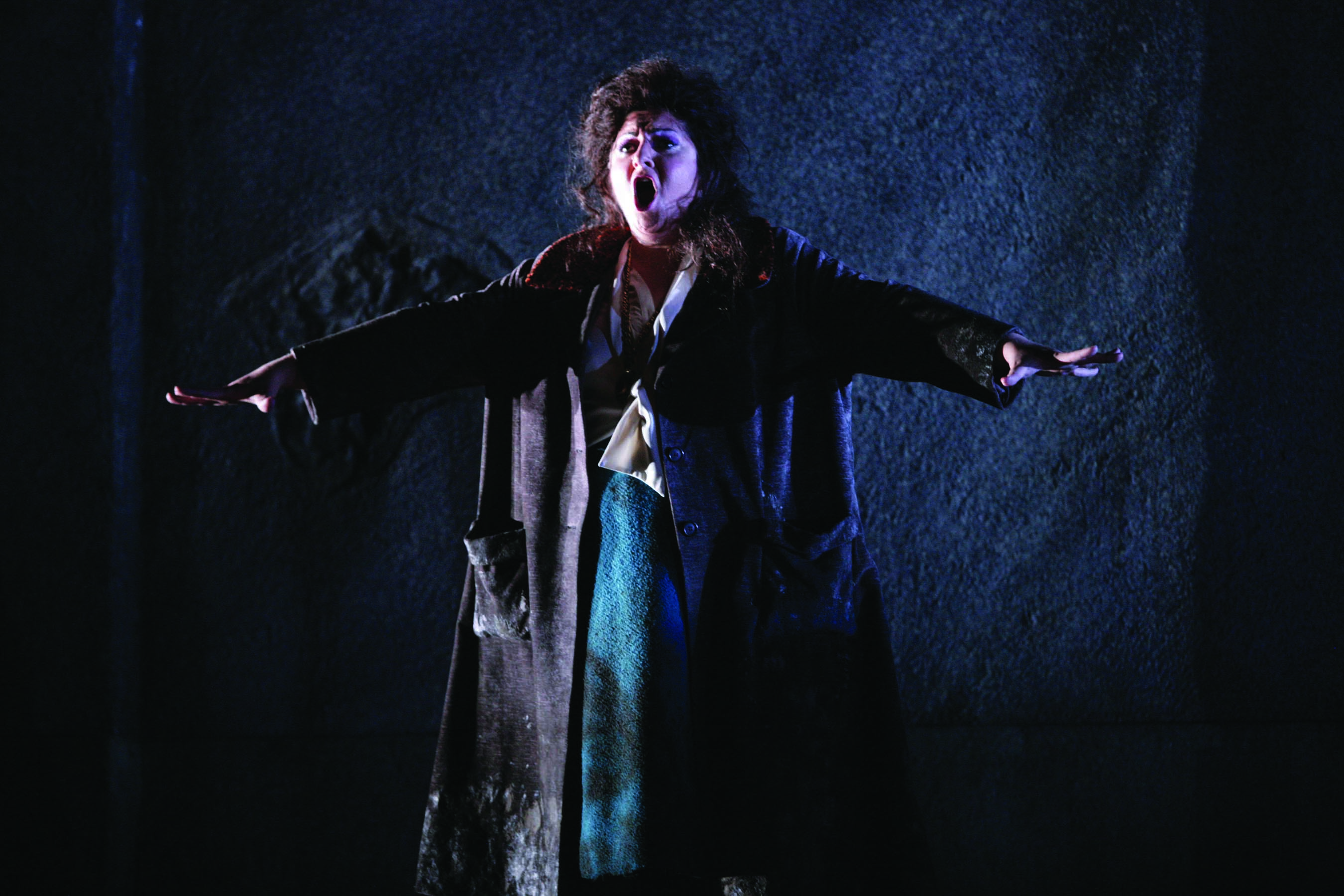 Goerke as Ortrud in HGO's Lohengrin in 2009