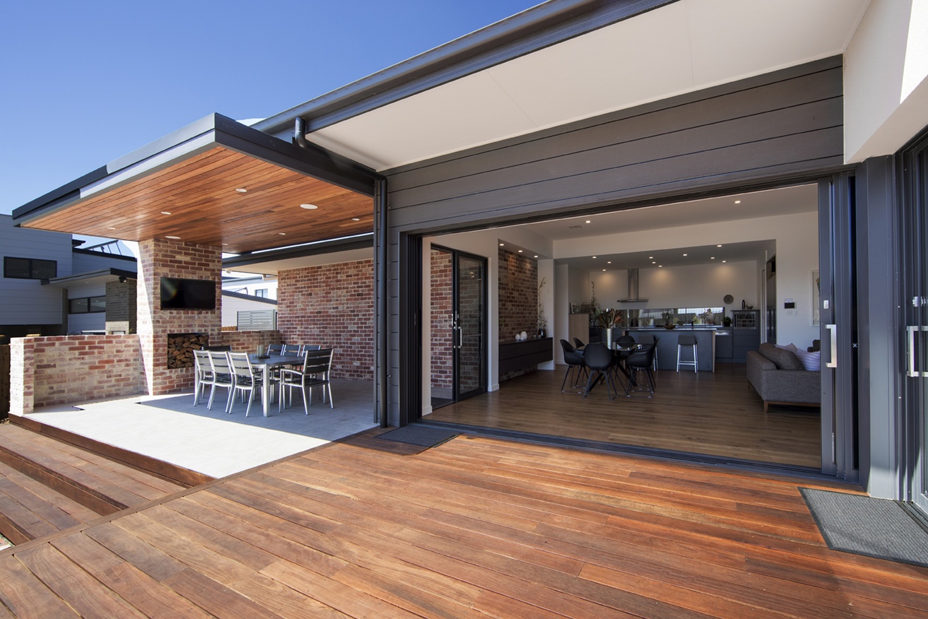 Image for 9 ways to design indoor outdoor living into your home