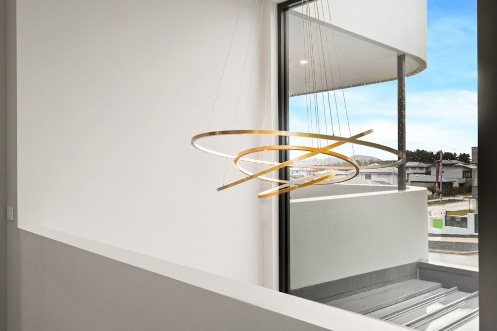 Image for The Como - Chandelier
