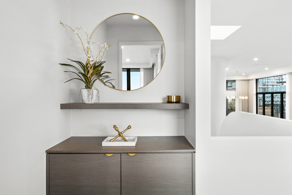 Image for The Como - Hall