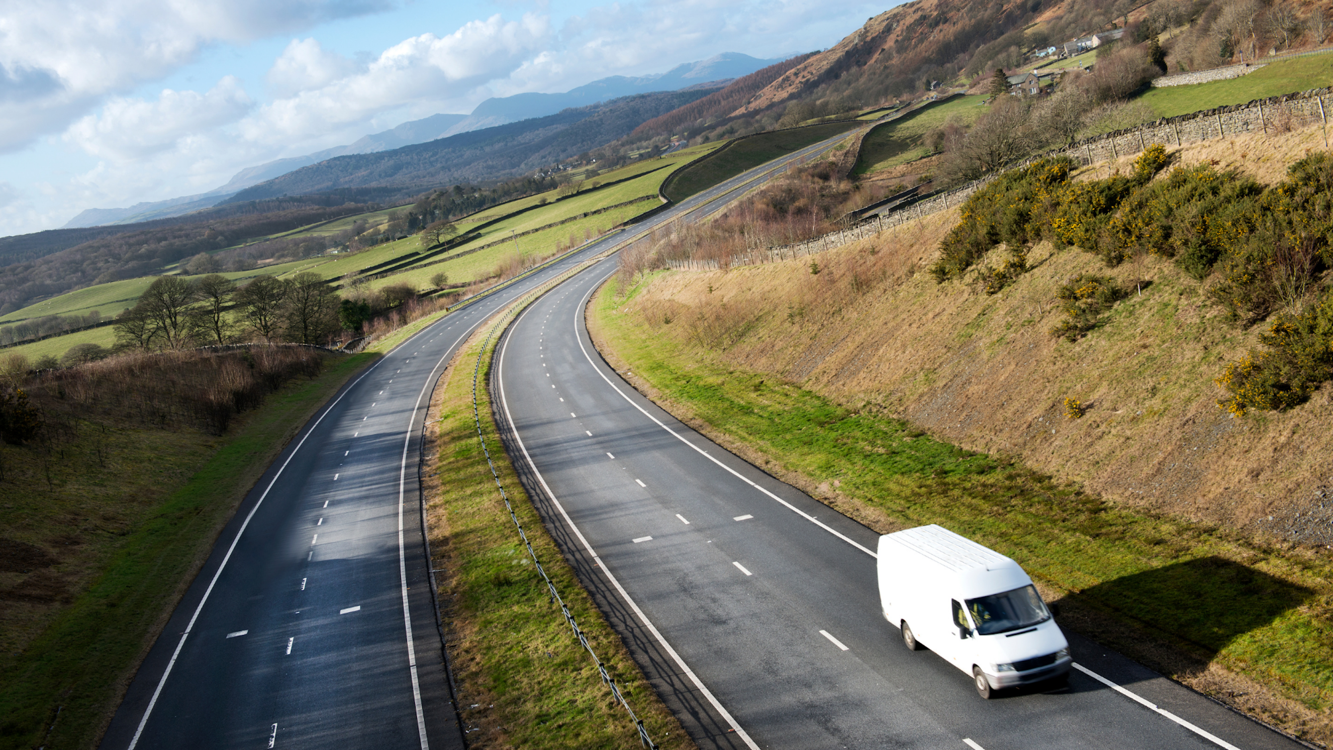 Telematics brand ABAX strengthens UK market position through Movolytics acquisition