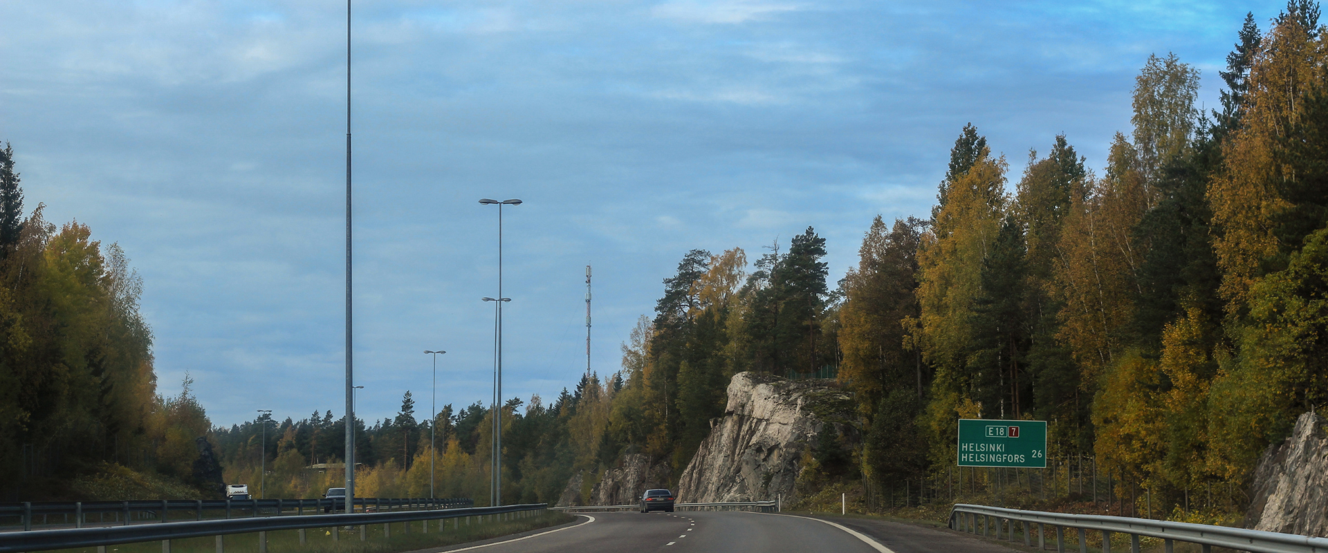 Moottoritie Helsingin ulkopuolella