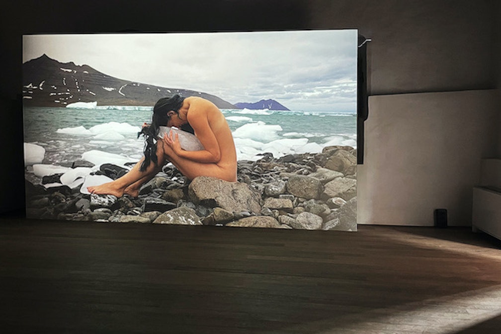 Come pioggia: il progetto espositivo di Stefano Cagol a Castel Belasi