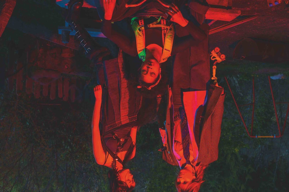 Plakatsujet Our Freedom ohne Text. Foto Tiberio Sorvillo, Edit Hotel Amazonas 00