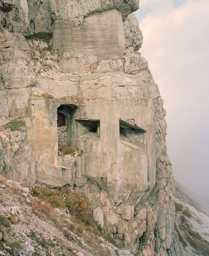 OPERA 10 - SBARRAMENTO PASSO MONTE CROCE COMELICO, 2019. © VINCENZO PAGLIUCA