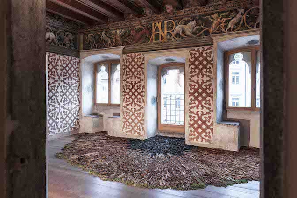 Cromologia: dialoghi inediti attraverso il colore, il tempo e lo spazio