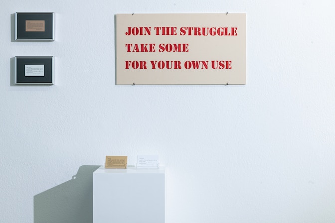 10 TURNING PAIN INTO POWER curated by Judith Waldmann_Adrian Piper. Foto Ivo Corrà.jpg