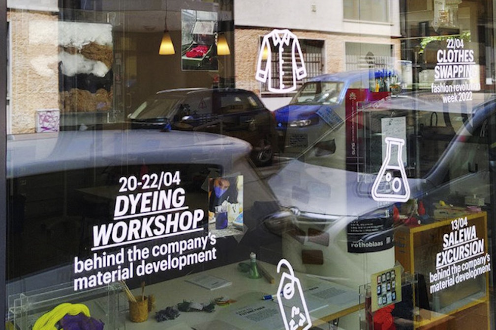 Future Fibres 1 Aart van Bezooijen um