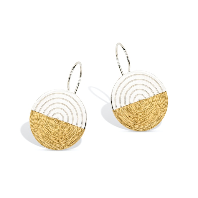 3. Centric earrings _ Photo by Ivo Cruz