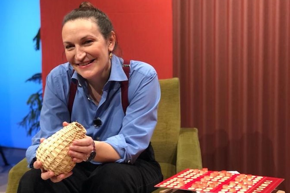 GUGGUG: libri, musica, creatività e teatro in un programma bilingue per bambine e bambini