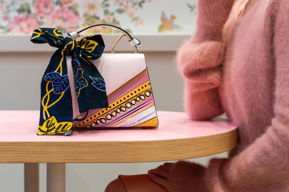 Cromia x Costa Family Foundation: i colori dell’Uganda in una capsule di borse