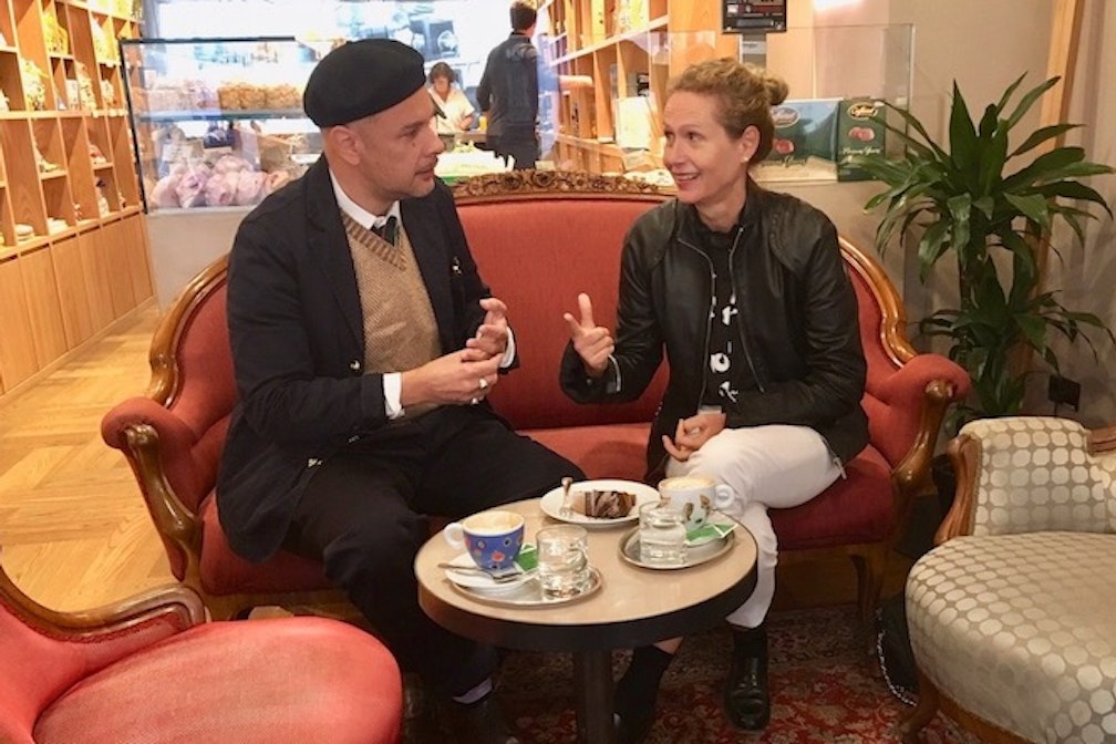 Susanne und Roland im Cafe Hofer, Bozen