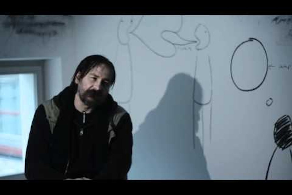 Alla torre dell’Eurac con Dan Perjovschi, per generare fiducia