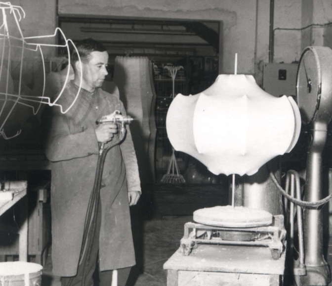 Cocoonleuchtenproduktion im Lichtstudio Eisenkeil Marling